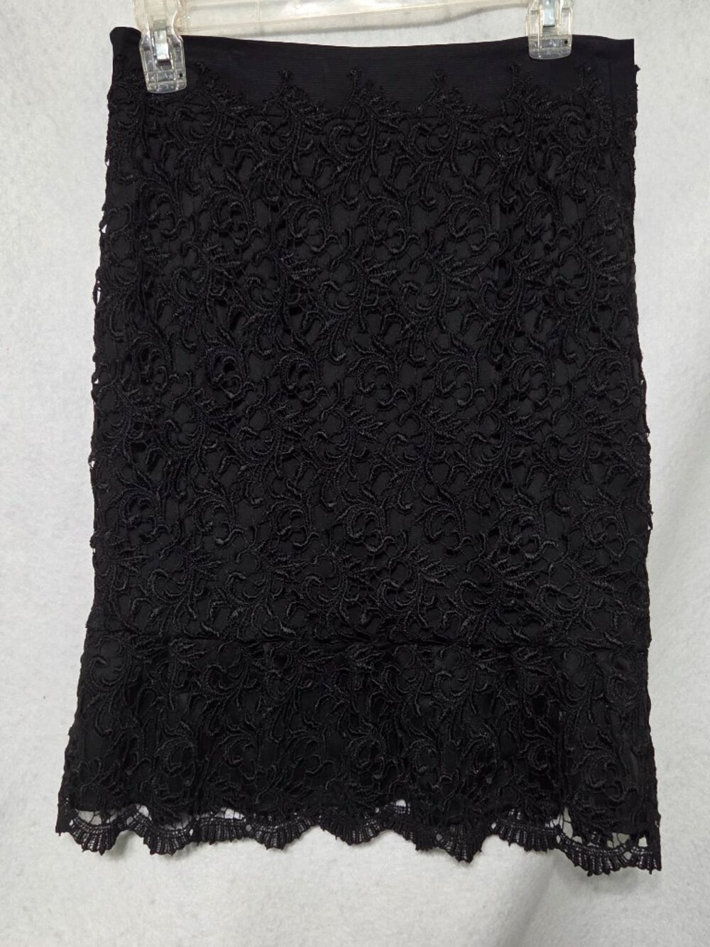 WHBM White House Black Market Eyelet Skirt Size 2